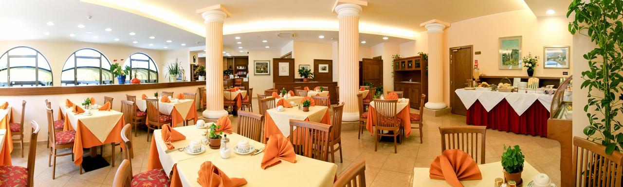 Aparthotel Beatrice 3*